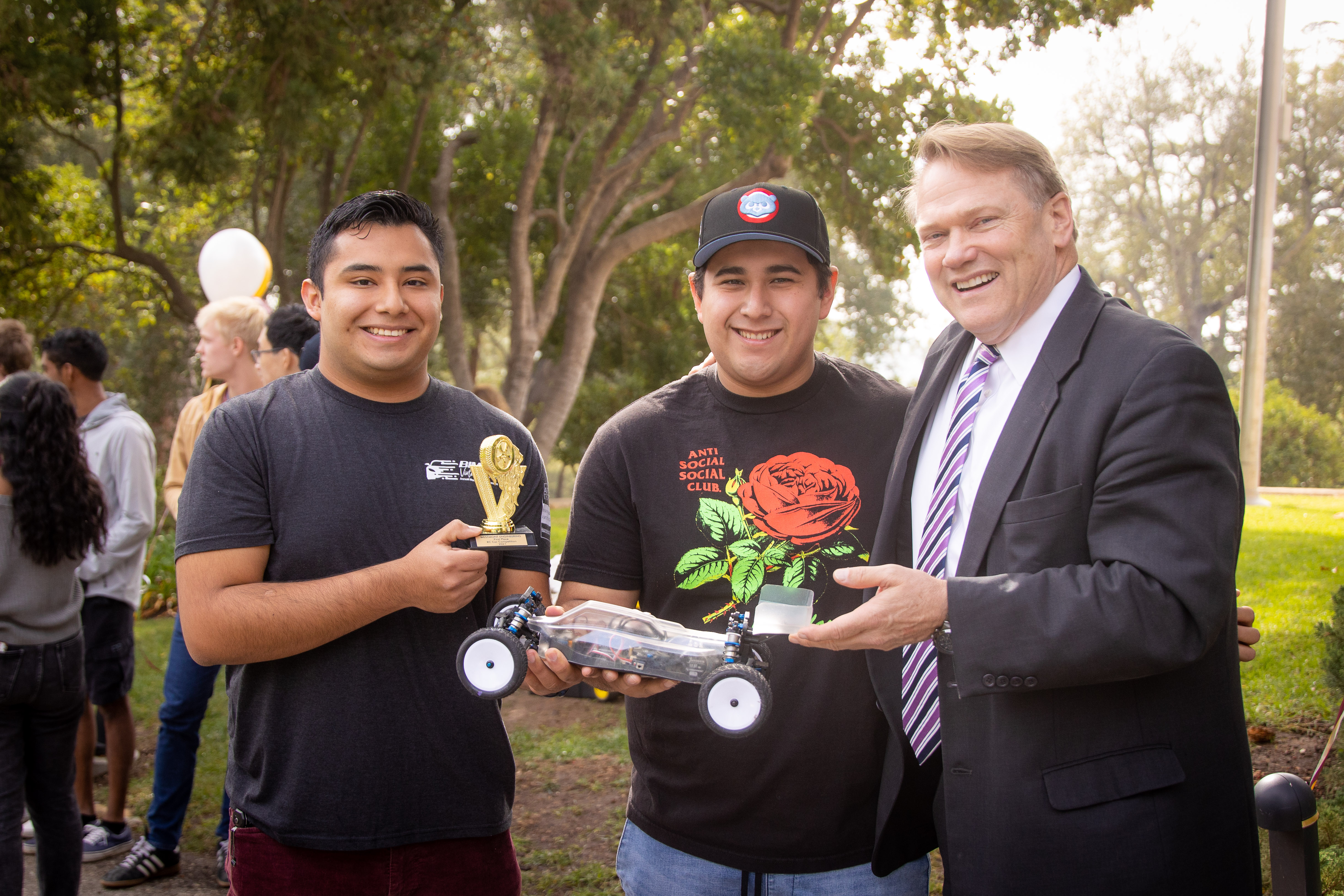 Engineering Students with President Beebe