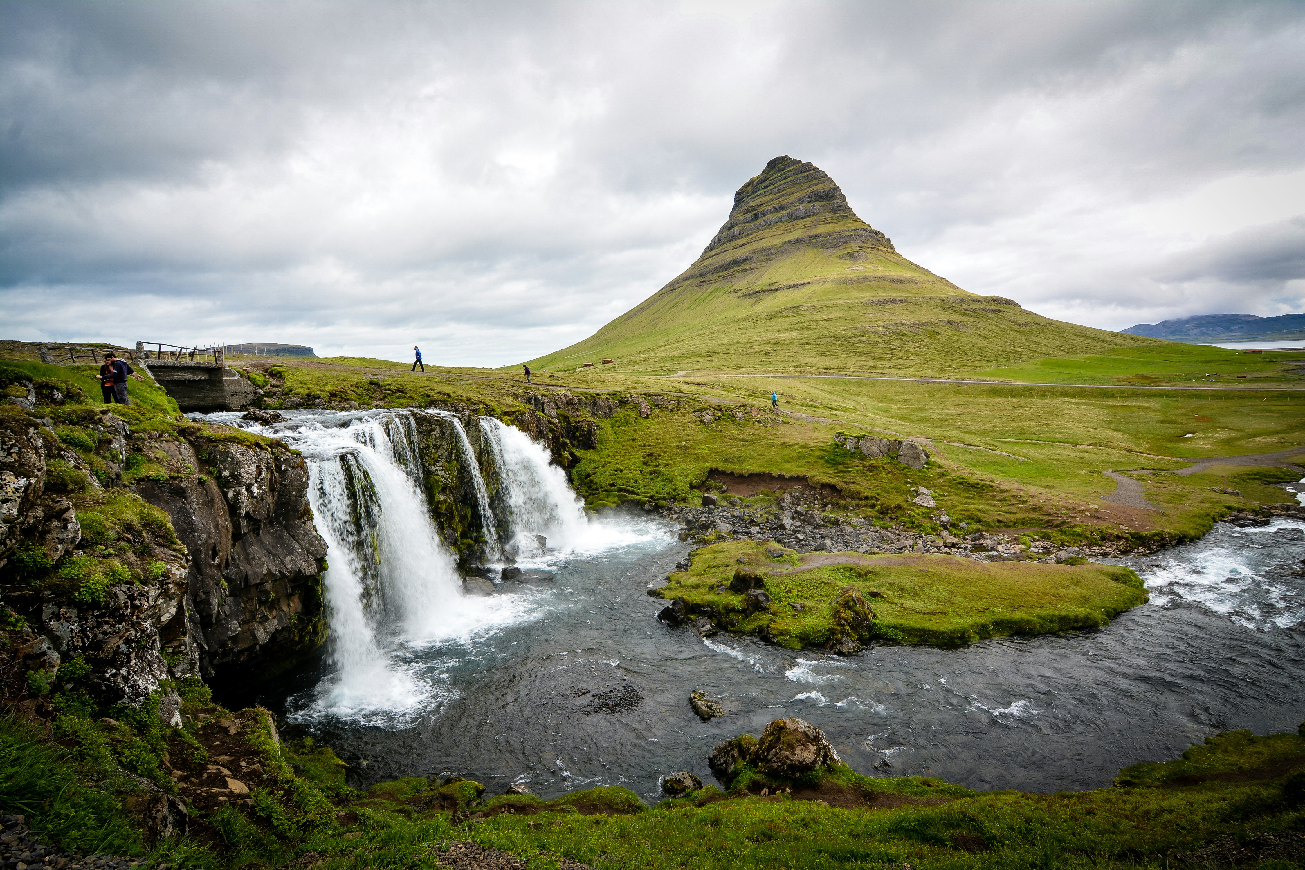 iceland waterfalls